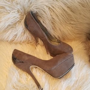 Halston Platform Pumps